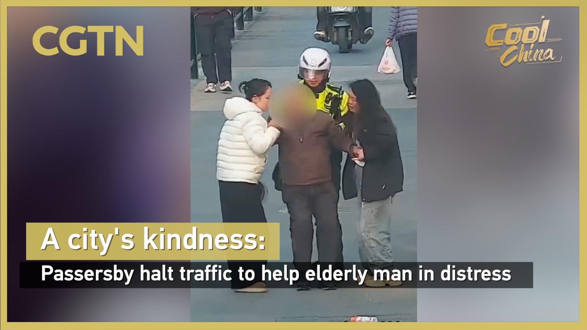 A city's kindness: Passers-by halt traffic to help old man in distress