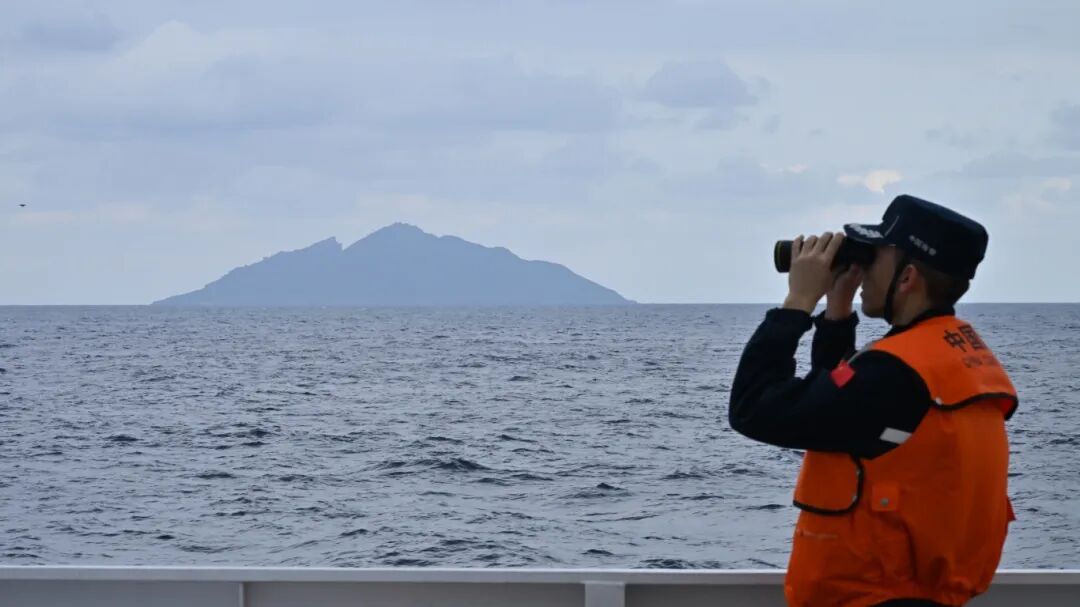 China Coast Guard patrols territorial waters of China's Diaoyu Dao