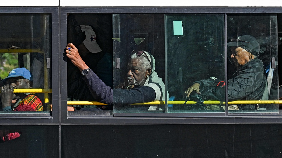 Cuba adjusts labor, transport measures to ease energy crisis