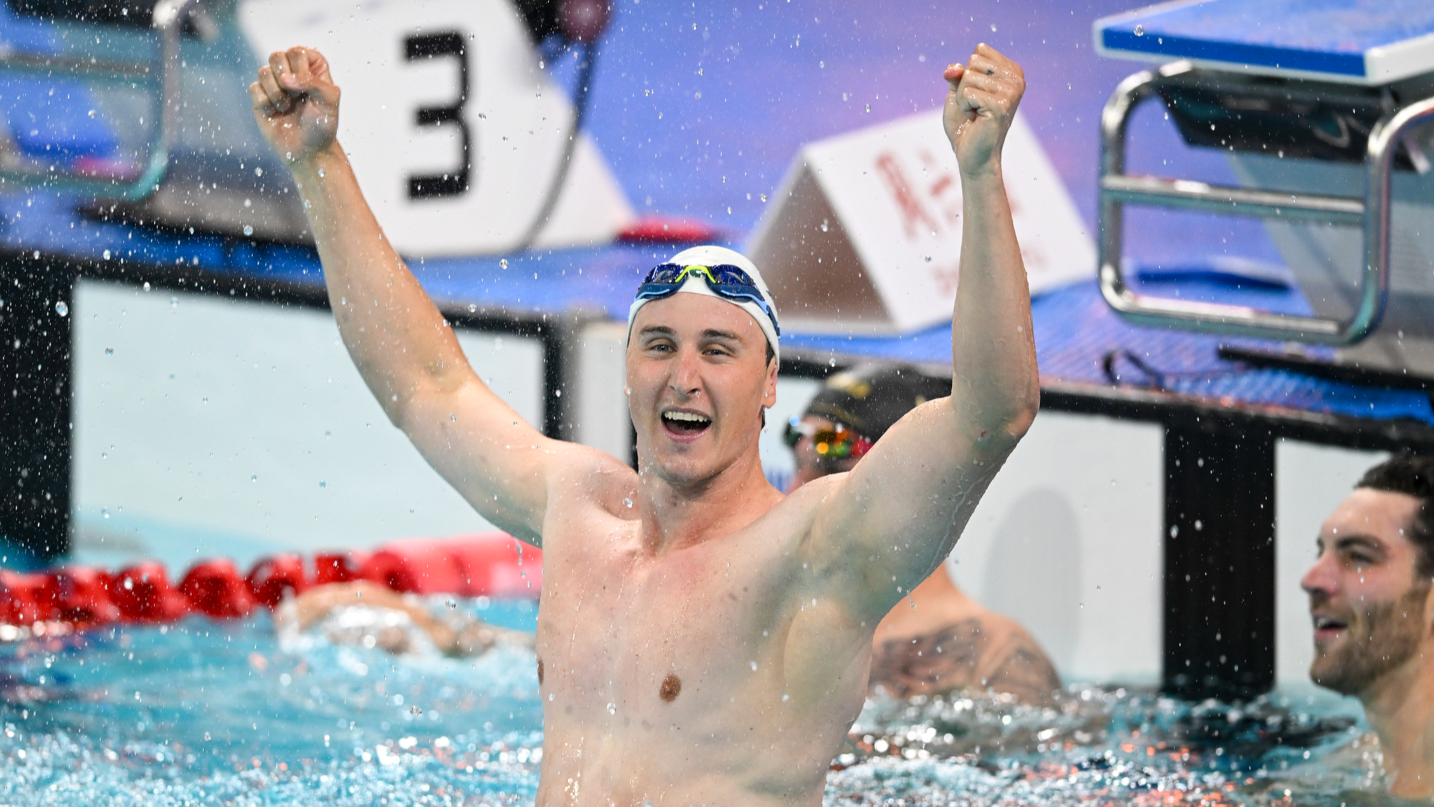 McEvoy breaks men's 50m freestyle world record at swimming China Open