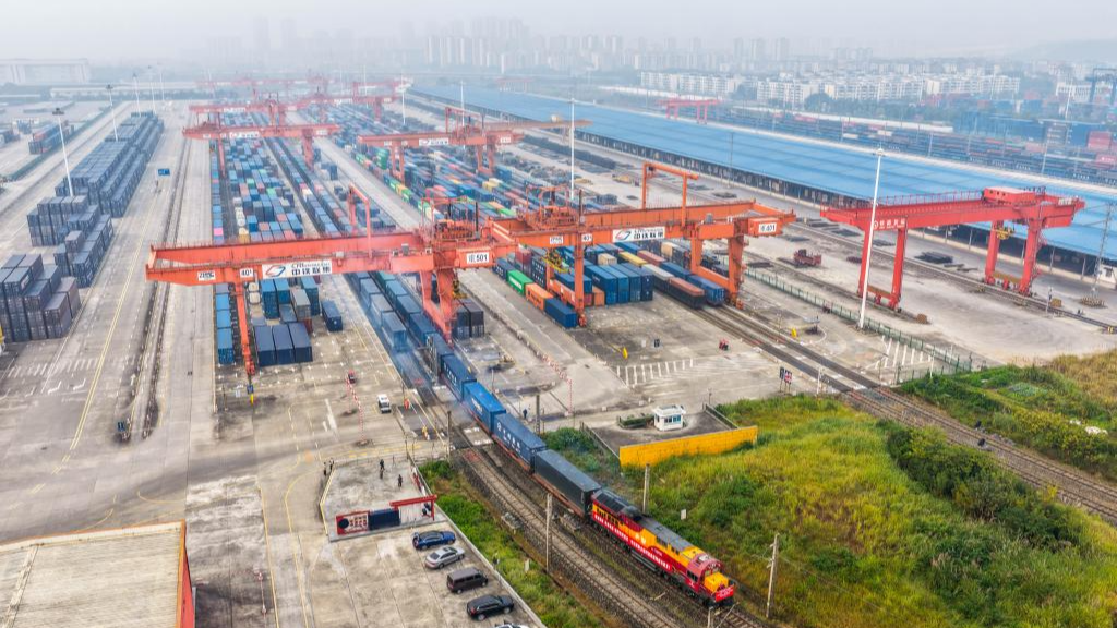 A China-Europe freight train bound for Budapest, Hungary, departs from the Tuanjiecun Station in Chongqing, southwest China, November 30, 2025. /Xinhua