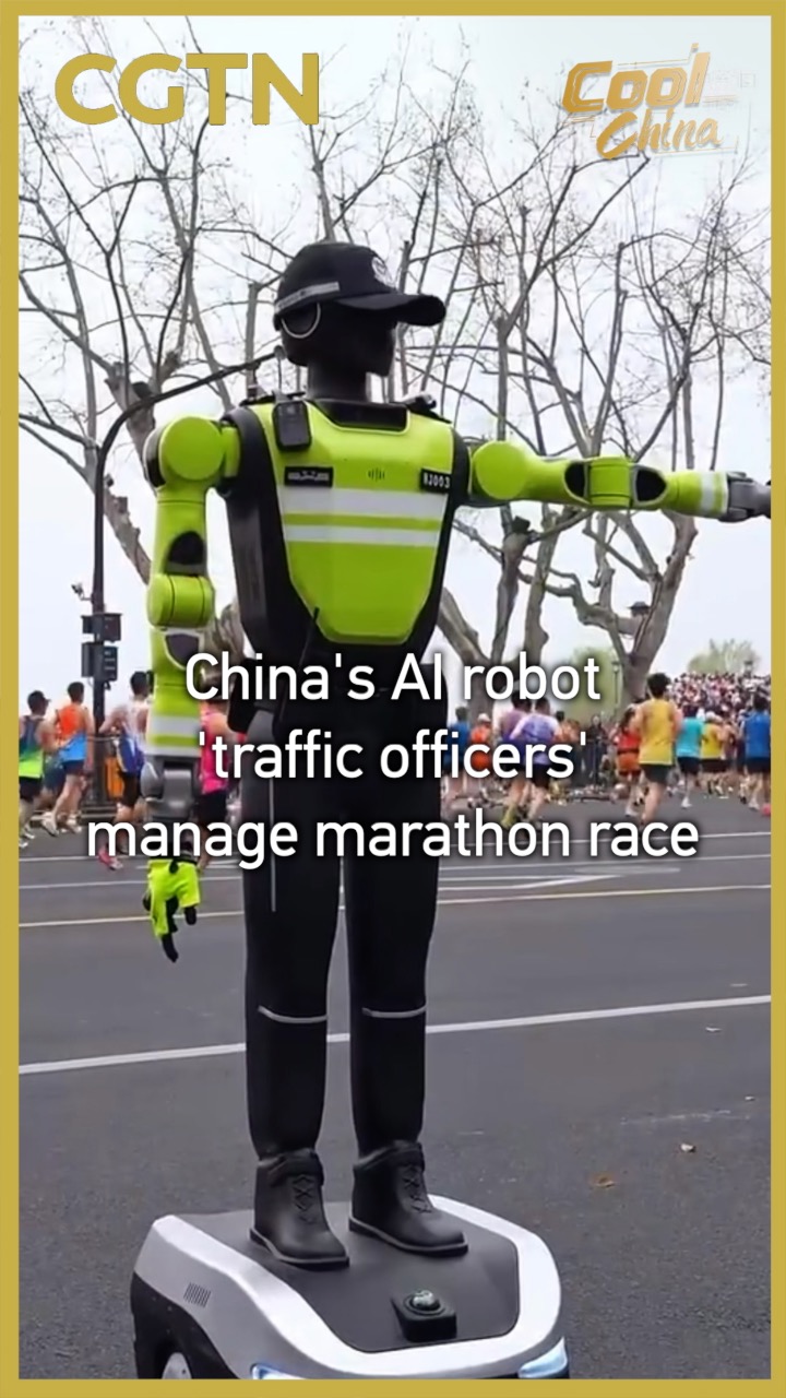 China's AI robot 'traffic officers' manage marathon race