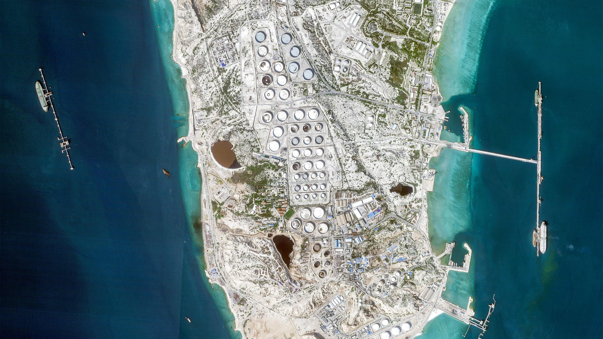 Iran says coastal attack will lead to full Gulf closure, mine-laying