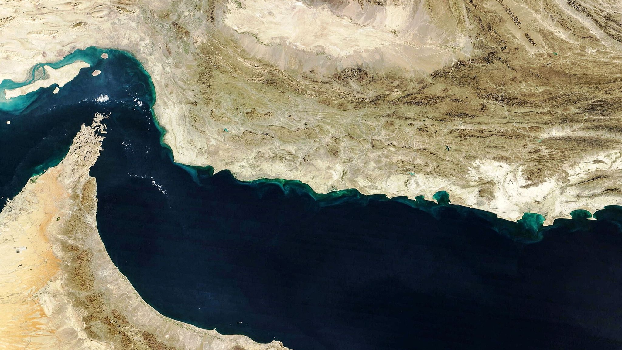 Expert insights: Will US deploy ground troops to the Strait of Hormuz?