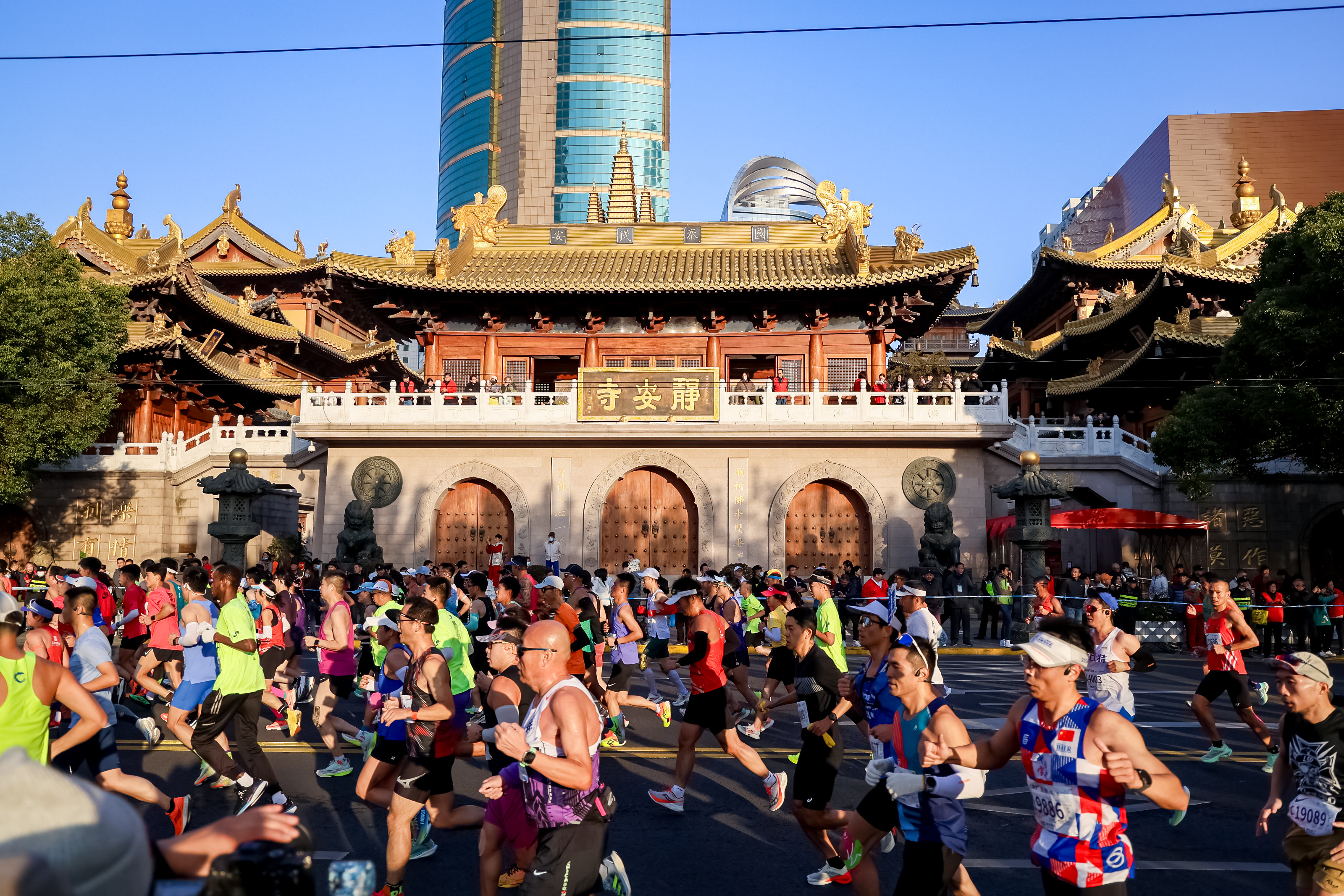 As thousands of participants traverse Shanghai's historic Jing'an District, the marathon becomes more than a race – it is a tour of the city's evolving landscape. /Shanghai Marathon