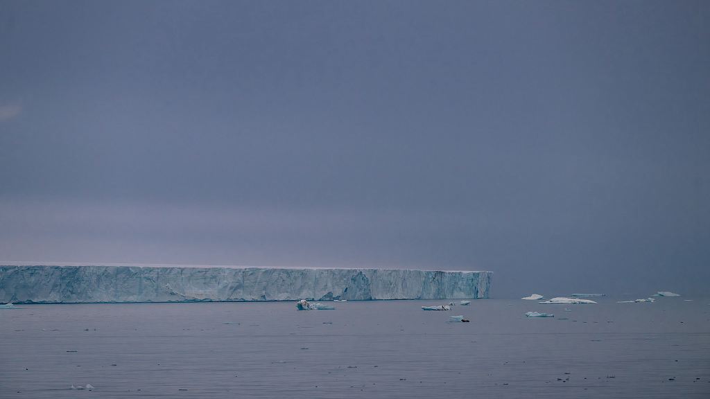 A view of the Brasvelbreen Glacier in Svalbard, Norway, July 17, 2025. /VCG