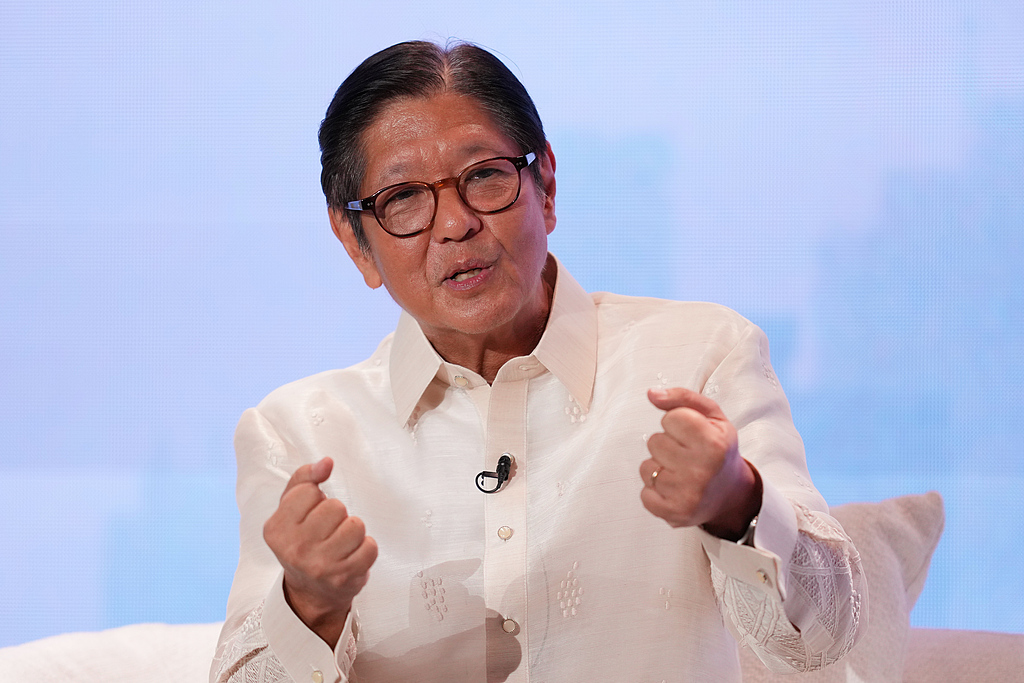 Philippine President Ferdinand Marcos Jr. speaks at the ASEAN Editors and Economic Opinion Leaders Forum in Makati, Philippines, February 24, 2026. /CFP