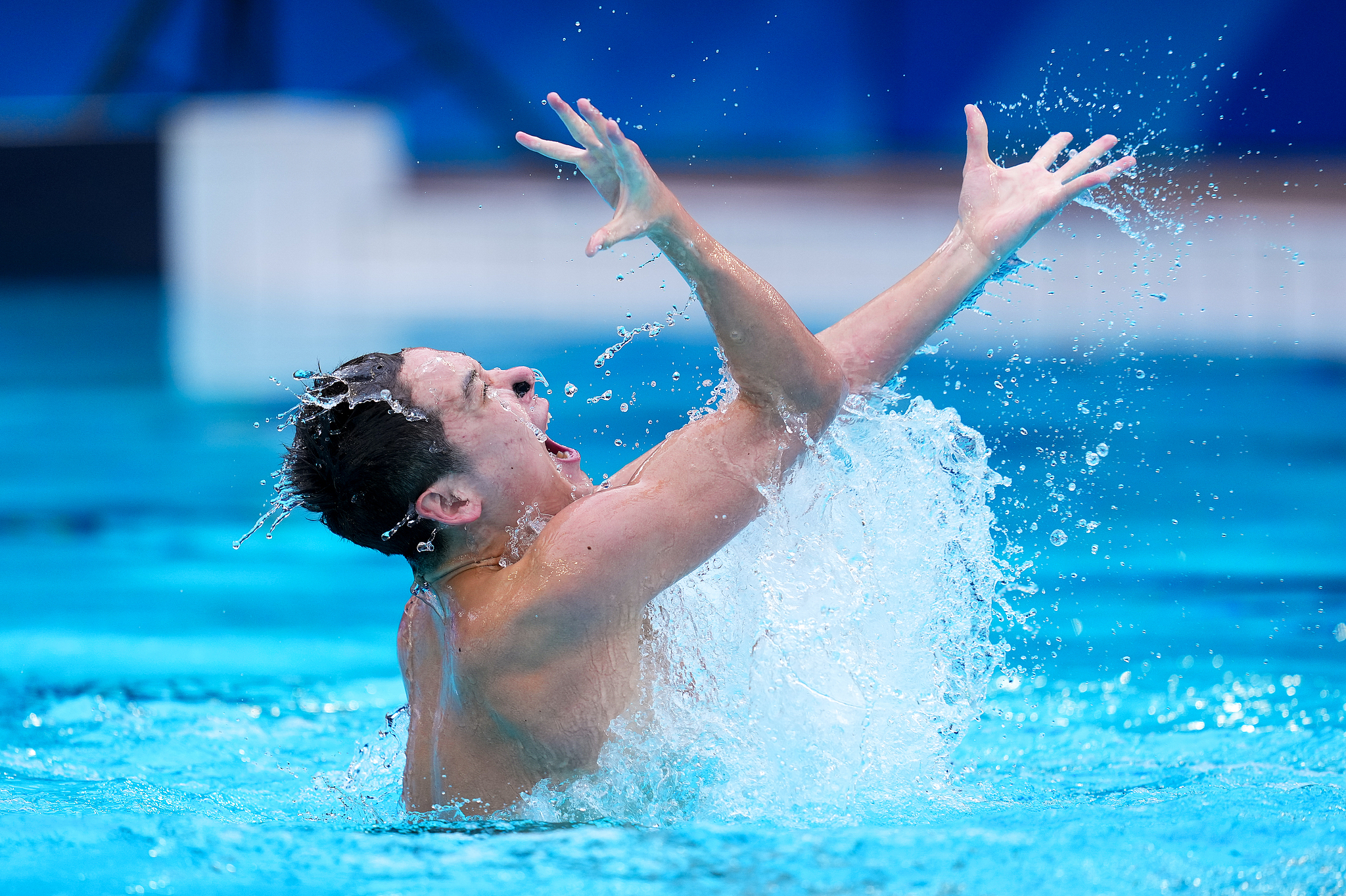 Guo Muye of China competes in the men's solo technical finalat the Artistic Swimming World Cup in Paris, France, March 27, 2026. /VCG