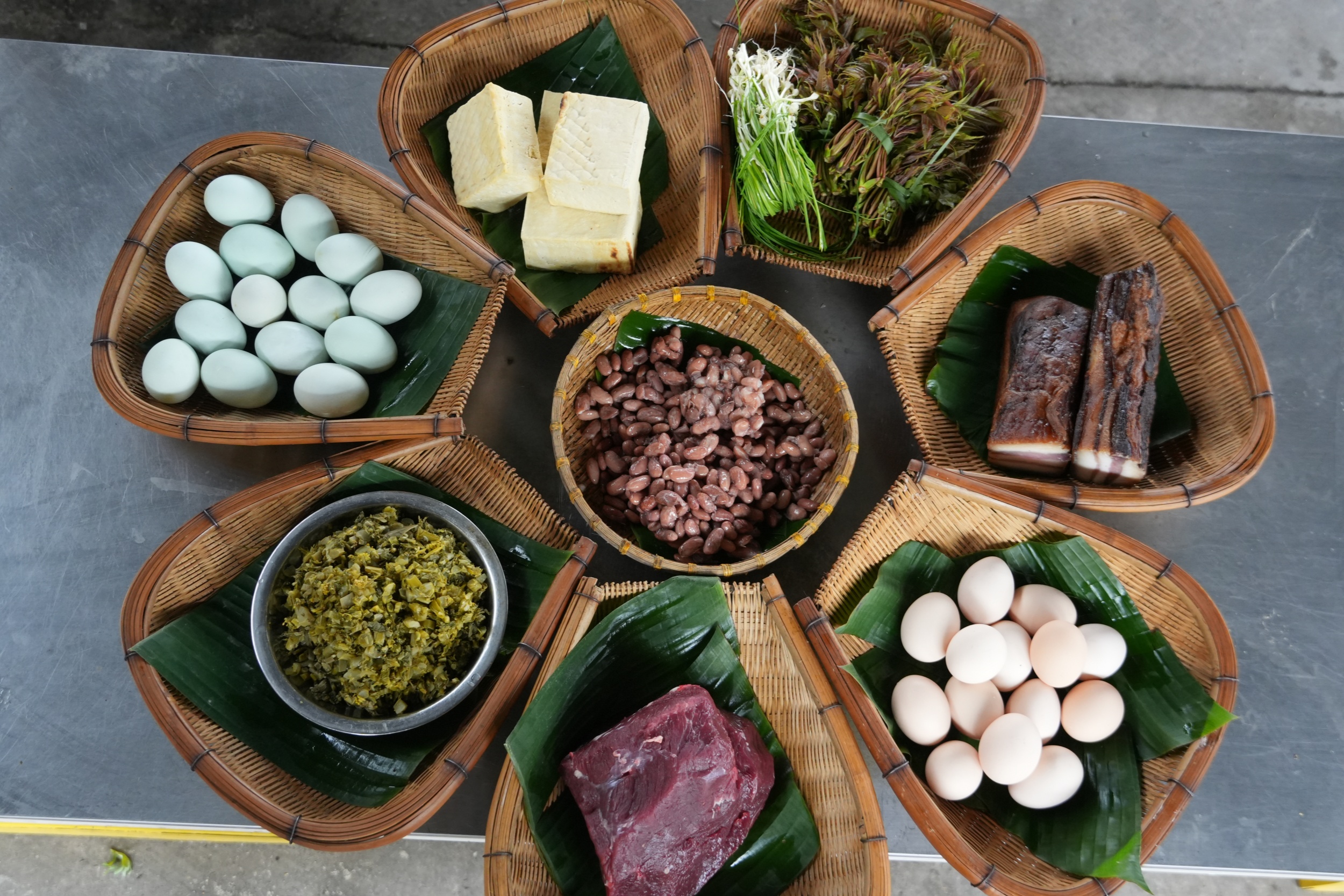 Fillings to make Qingming cake are seen in Sinan, southwest China's Guizhou Province on March 21, 2026. /Tongren Media Convergence Center