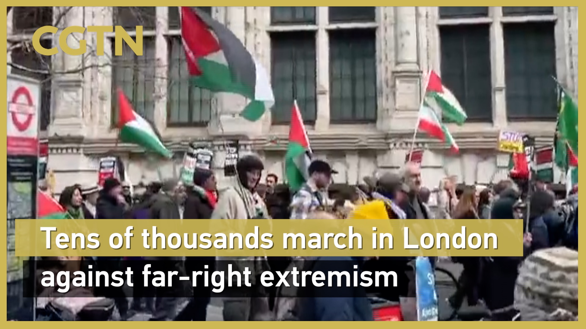 Tens of thousands march in London against far-right extremism