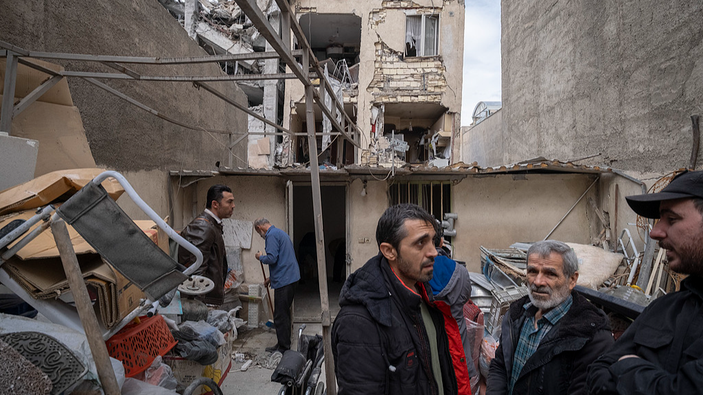 Thousands protest across Greece against war in Iran