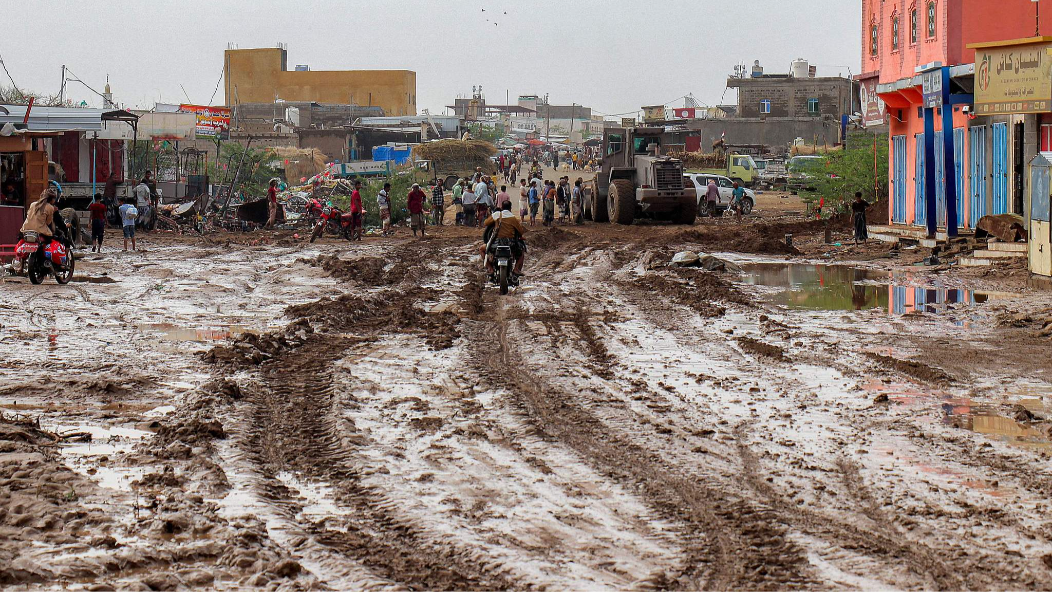 15 dead, 9 missing after flash floods in Yemen