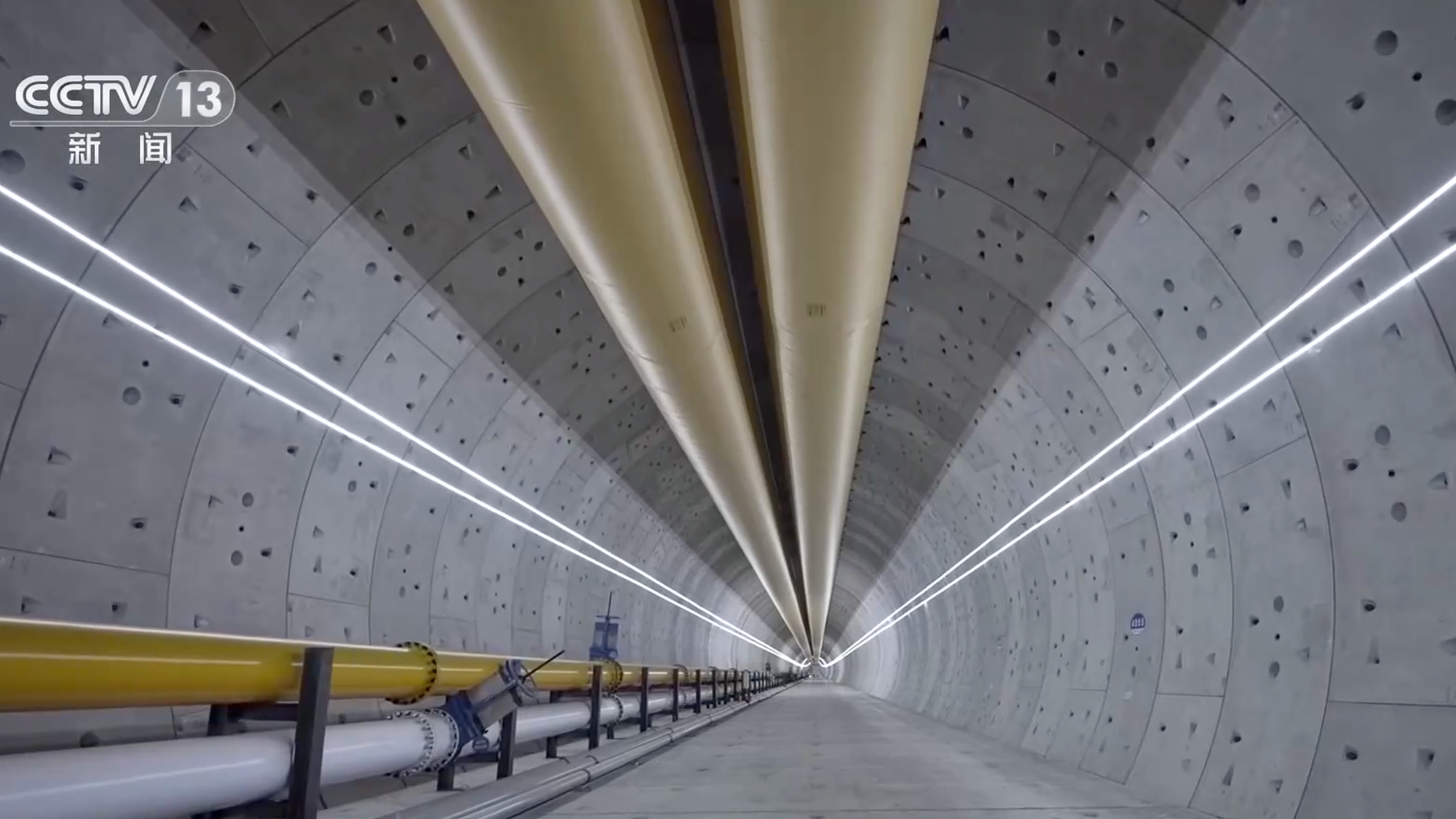 The interior of the Chongming‑Taicang Yangtze River Tunnel. /CMG