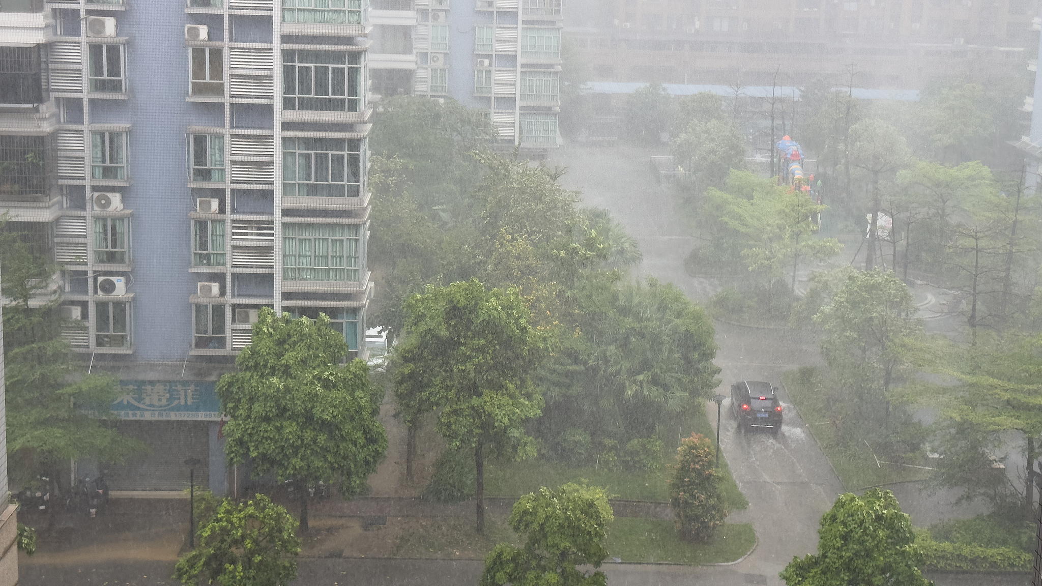 Severe weather alerts issued across southern China
