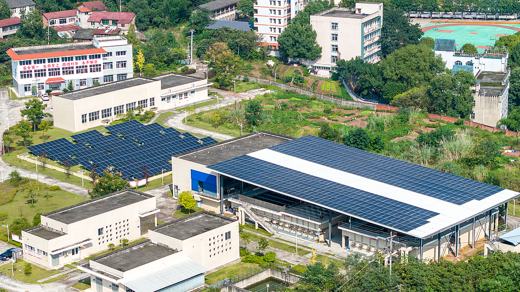 Chinese premier stresses optimizing energy structure