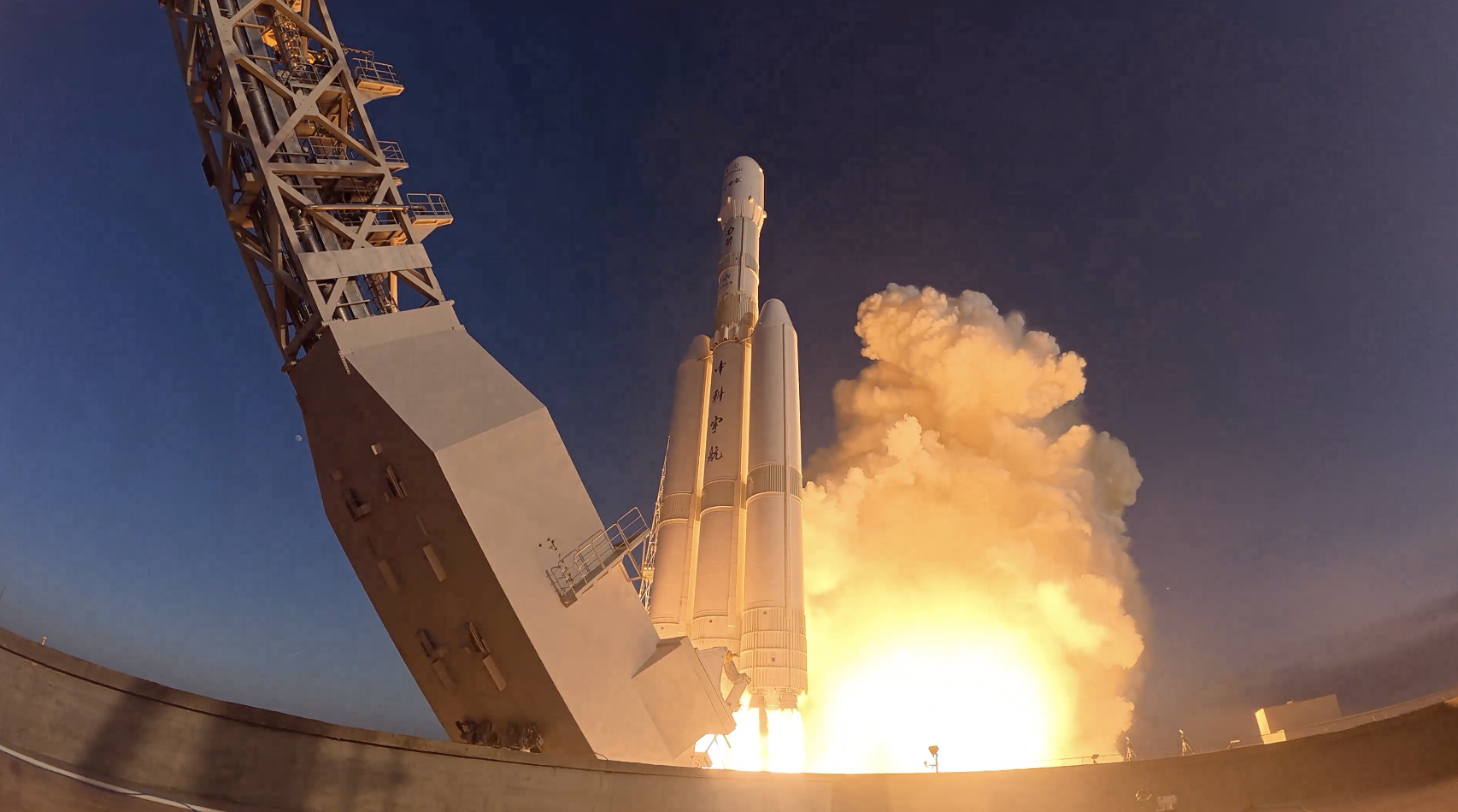 How are Chinese commercial rockets becoming more efficient?