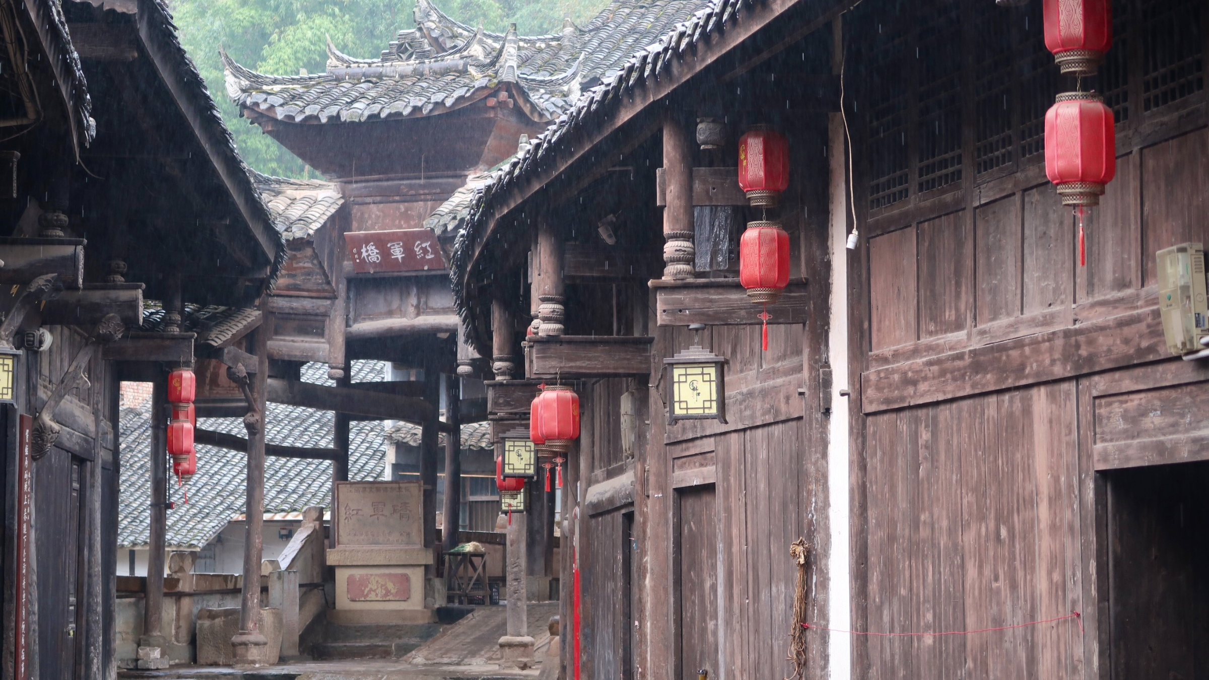 Our Long March: Red Memories of Qinglinkou Ancient Town