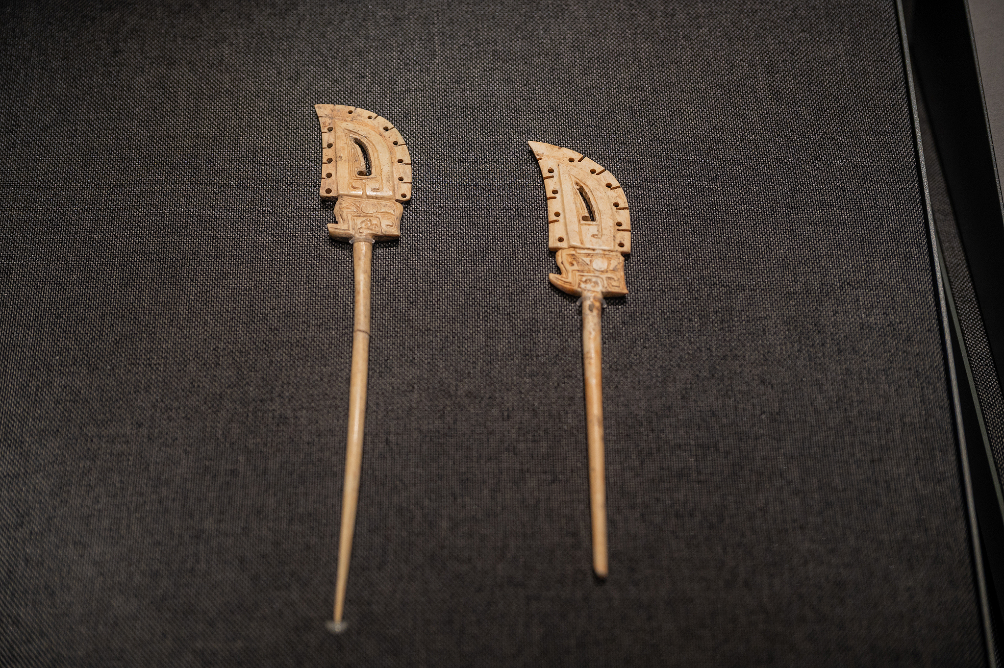 From daily tool to rite of passage: The Ji hairpin in ancient China