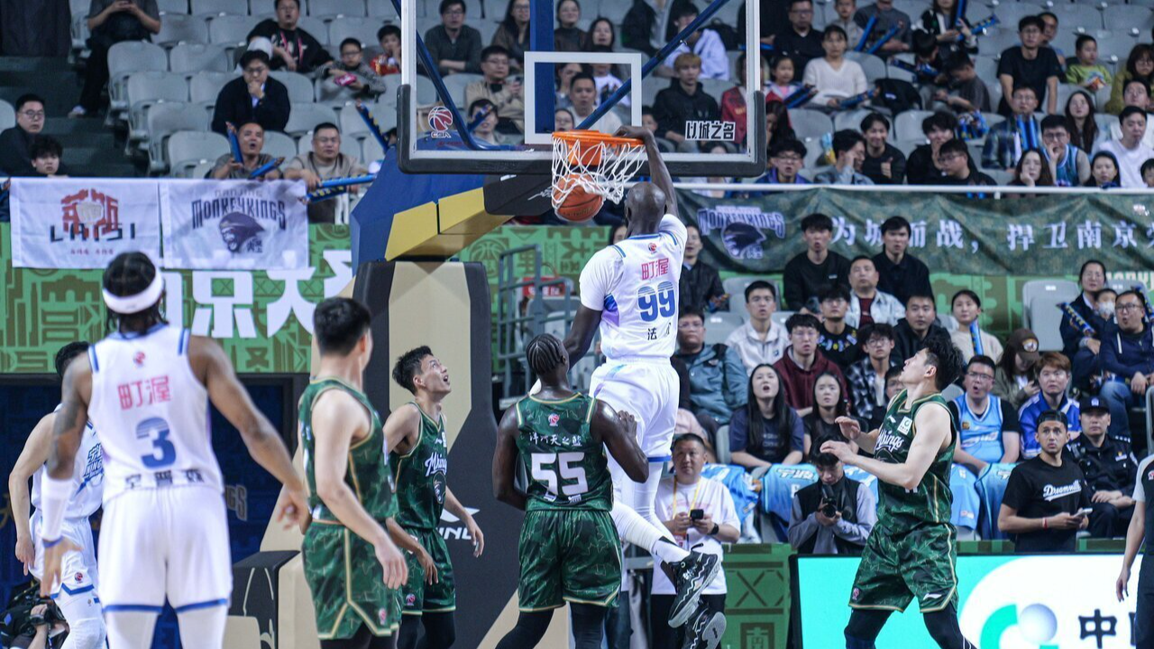 Tacko Fall (#99) of the Ningbo Rockets dunks against the Nanjing Monkey Kings in a Chinese Basketball Association game in Nanjing, east China's Jiangsu Province, April 2, 2026. /Ningbo Rockets