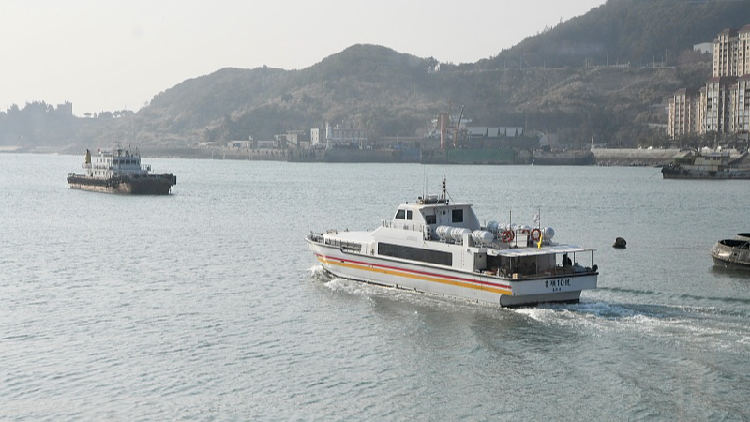 'Mini three links' traffic surges as Taiwan residents visit mainland