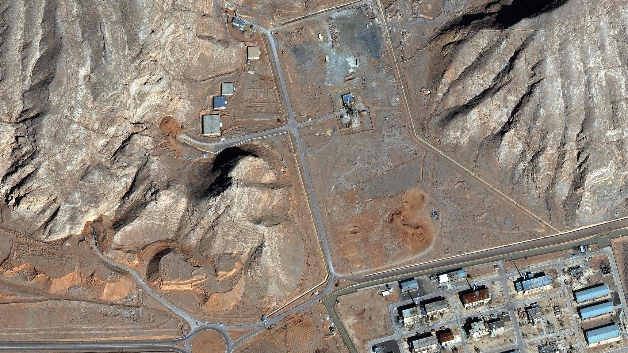 A satellite image shows Iran's Isfahan nuclear facility site. /VCG