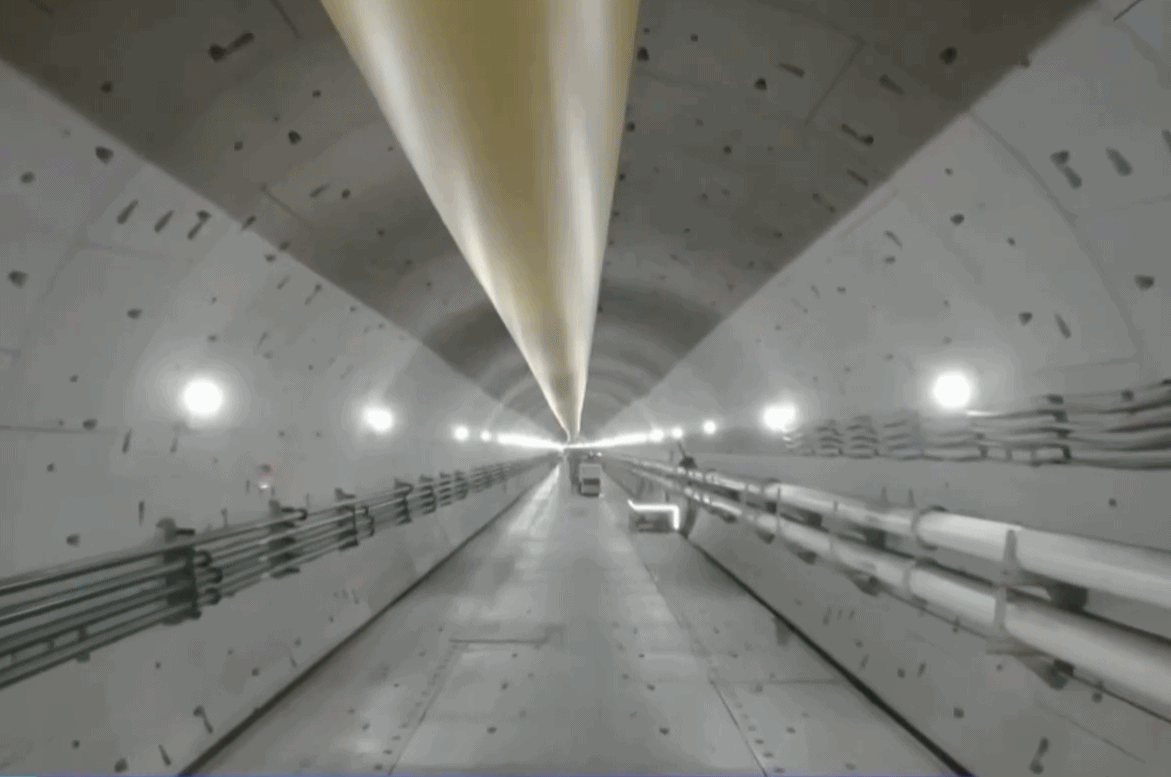 A clip showing inside the tunnel. /CMG