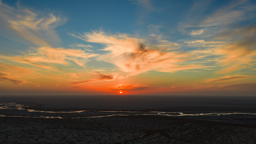 A view of the Taklimakan Desert in autumn, northwest China's Xinjiang Uygur Autonomous Region, November 1, 2025. /VCG