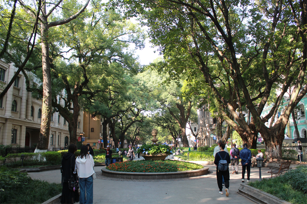 Shamian Island in Guangzhou, Guangdong Province features over 150 late 19th-century European-style buildings. /CGTN