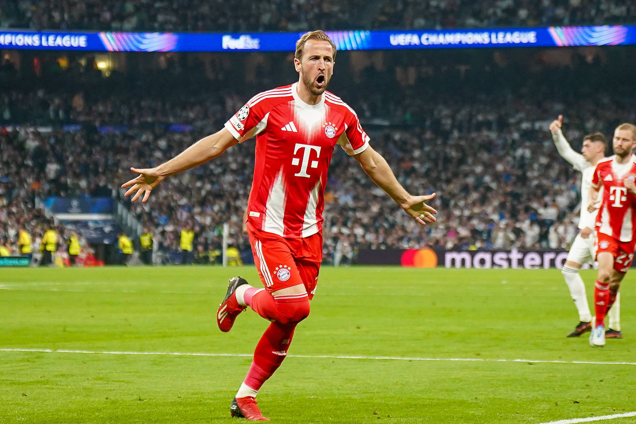 Harry Kane of Bayern Munich celebrates his goal during the quarter-final first leg Champions League match between Real Madrid and Bayern at Santiago Bernabeu Stadium in Madrid, Spain, April 7, 2026. /VCG