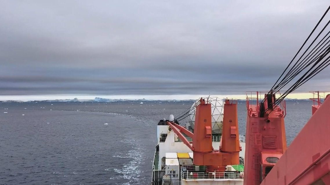 China's icebreaker Xuelong is seen at sea. /CCTV Plus