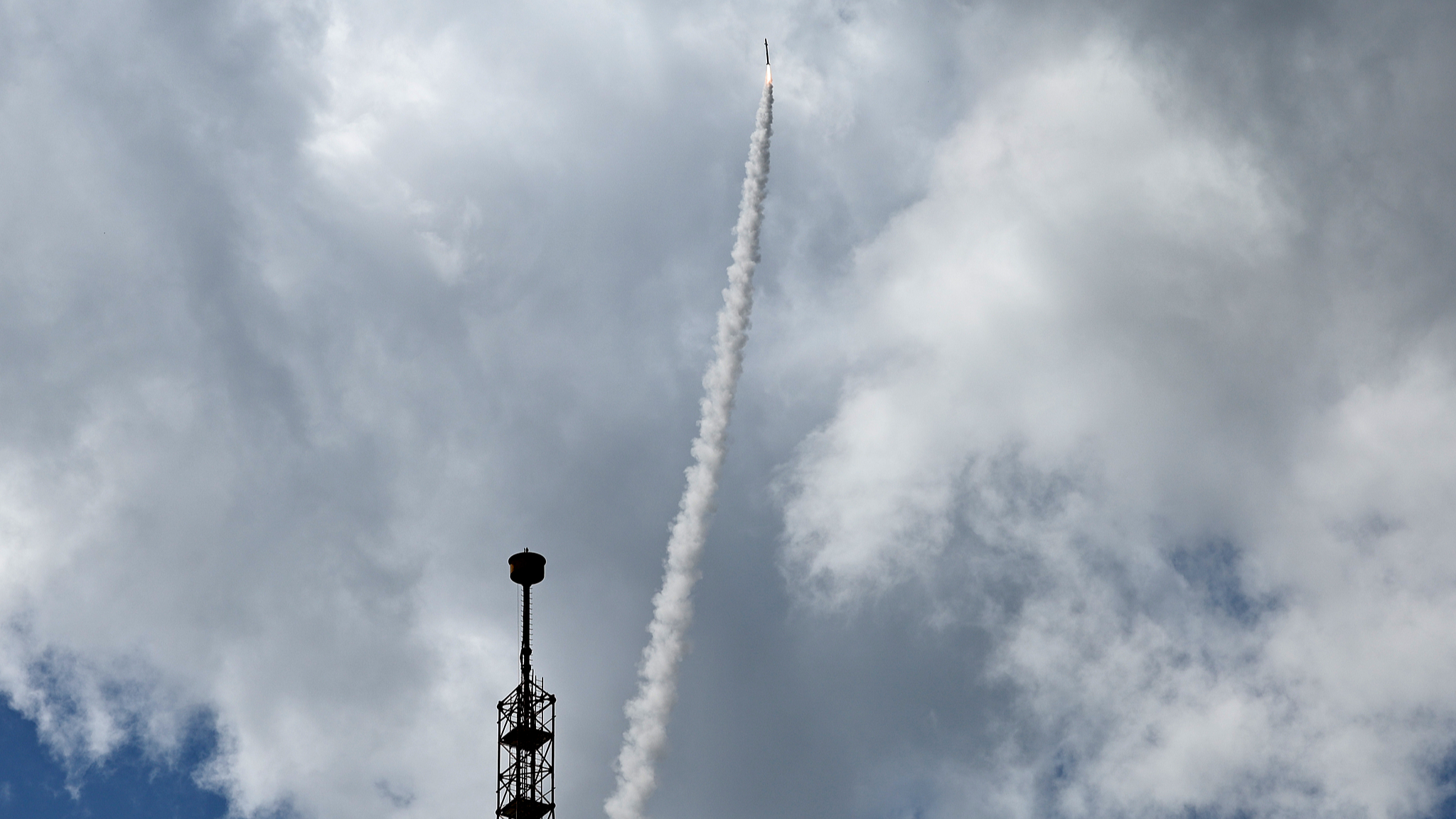 Lebanon tightens security as Israel continues strikes