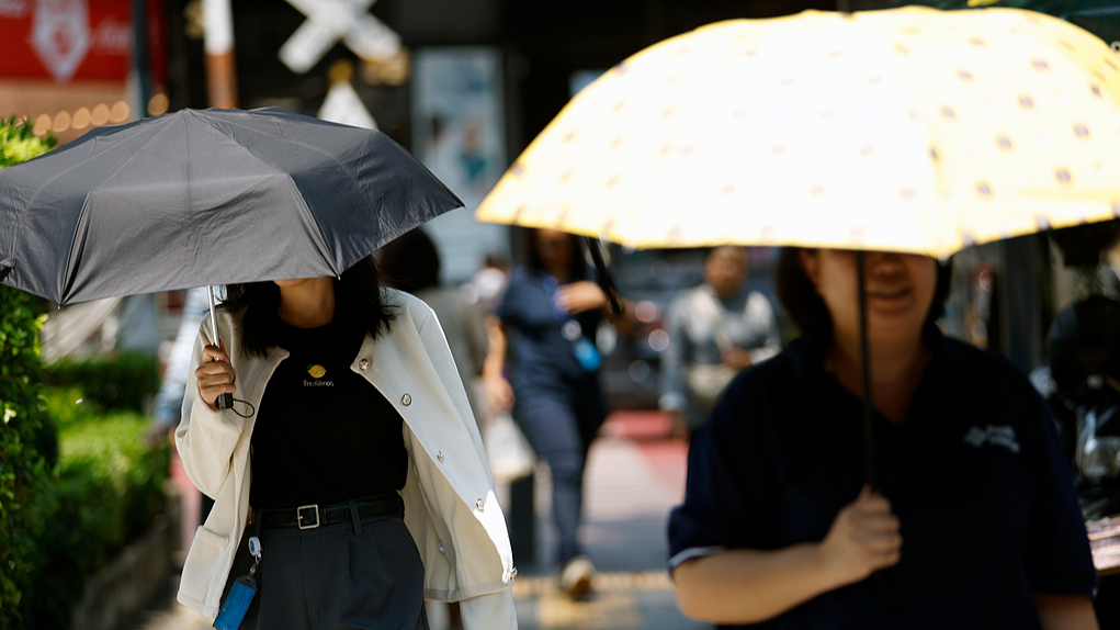 Asia News Wrap: Bangkok heat wave reaches 'dangerous' level, and more