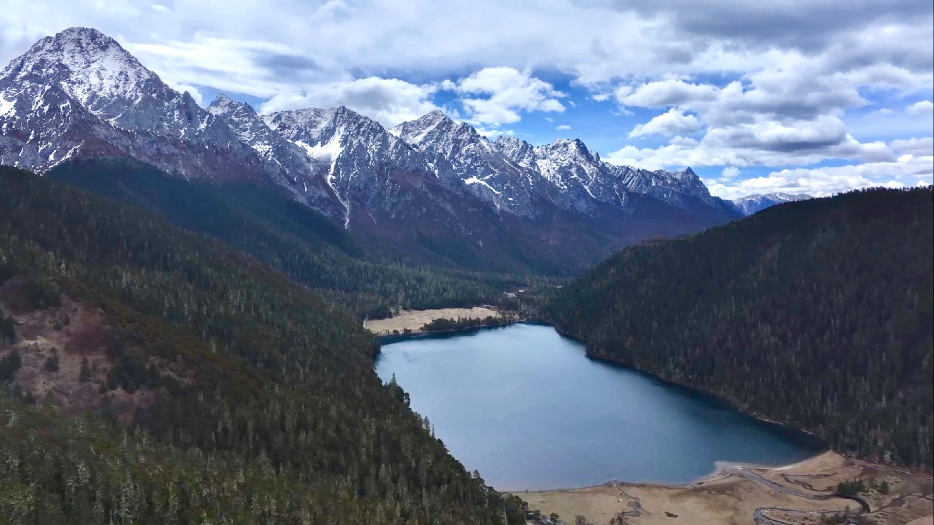 Watch: Wuxuhai – Where Pegasus 3 meets a poetic mirror lake Sichuan