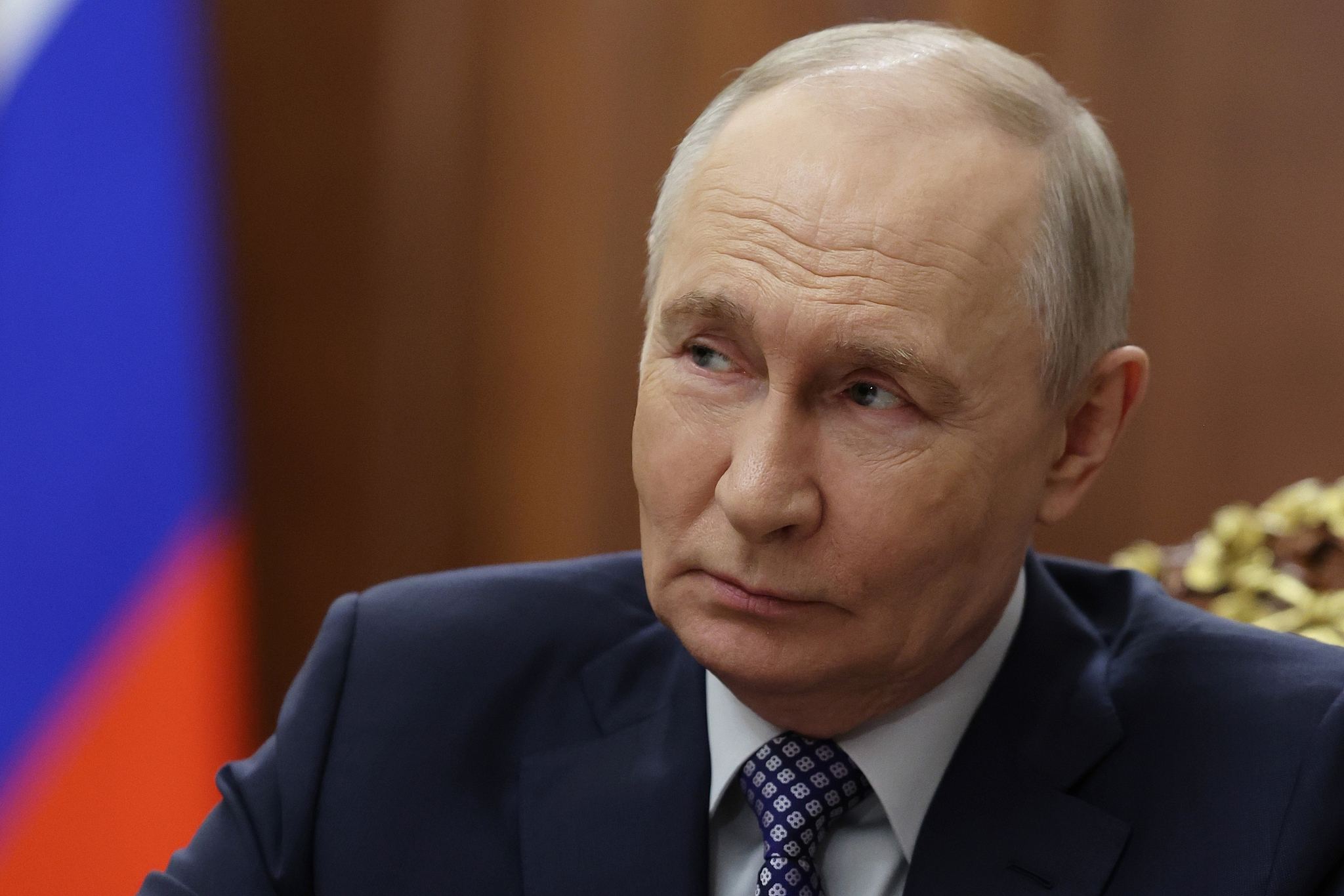 Russian President Vladimir Putin listens to Deputy Prime Minister, Chief of the Government Staff, Dmitry Grigorenko during their meeting at the Kremlin, in Moscow, April 9, 2026. /VCG