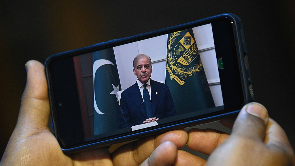 Pakistani Prime Minister Shehbaz Sharif addresses the nation in Islamabad, Pakistan, April 10, 2026. /VCG