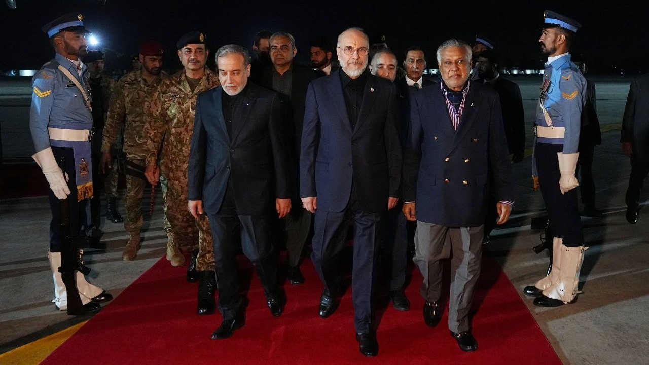 The Iranian delegation arrives in Islamabad, welcomed by senior Pakistani officials, April 11, 2026. /CMG