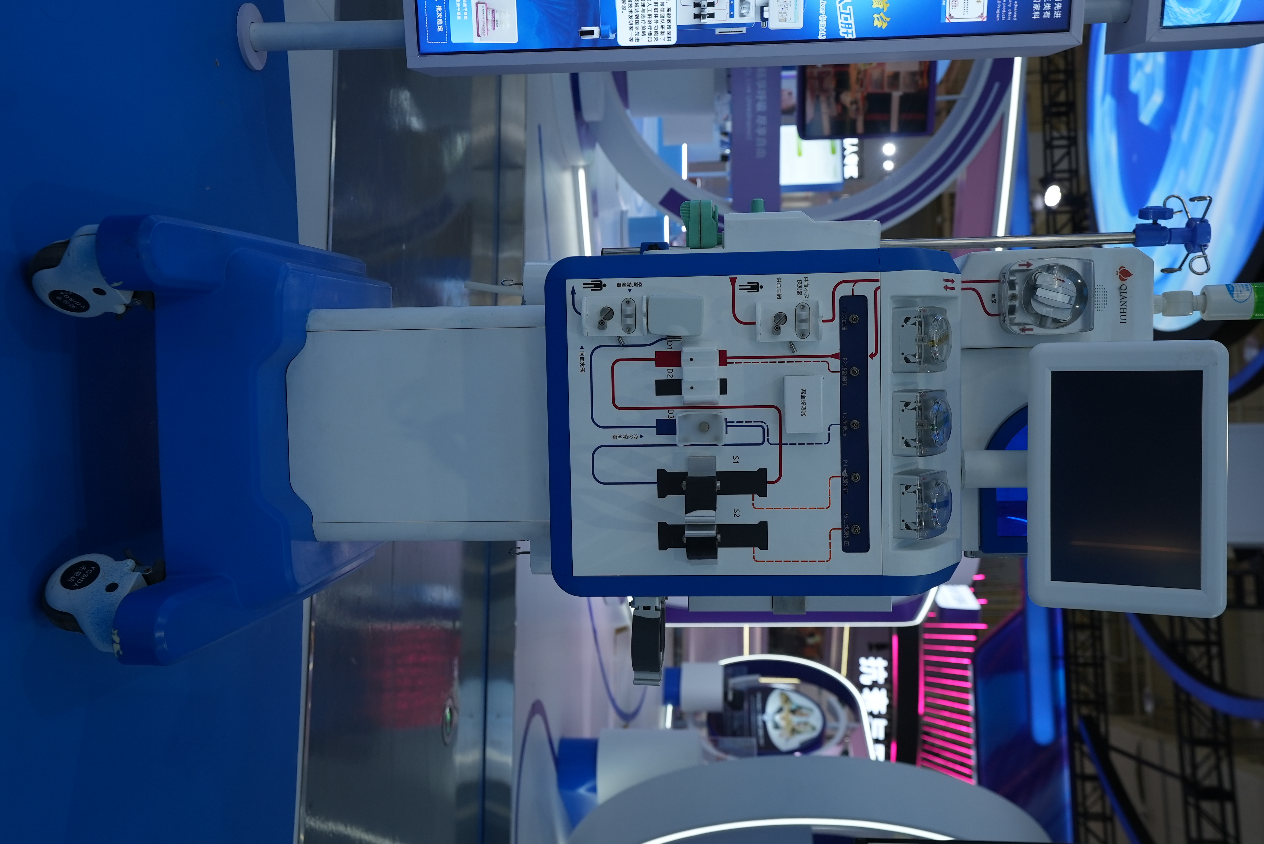 The world's first self-developed Hybrid Bioartificial Liver (HBAL) stands as a groundbreaking extracorporeal functional support system for advanced medical care. April 12, 2026. /CGTN