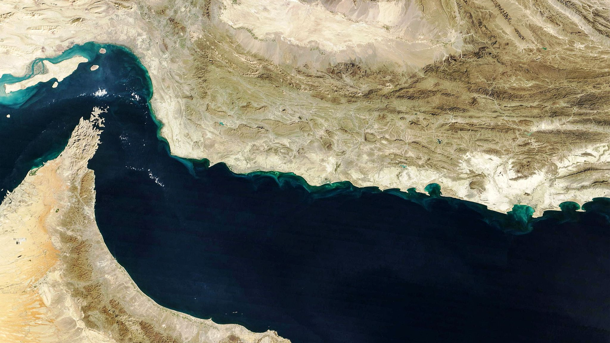 China calls for calm, ceasefire as Hormuz tensions rise
