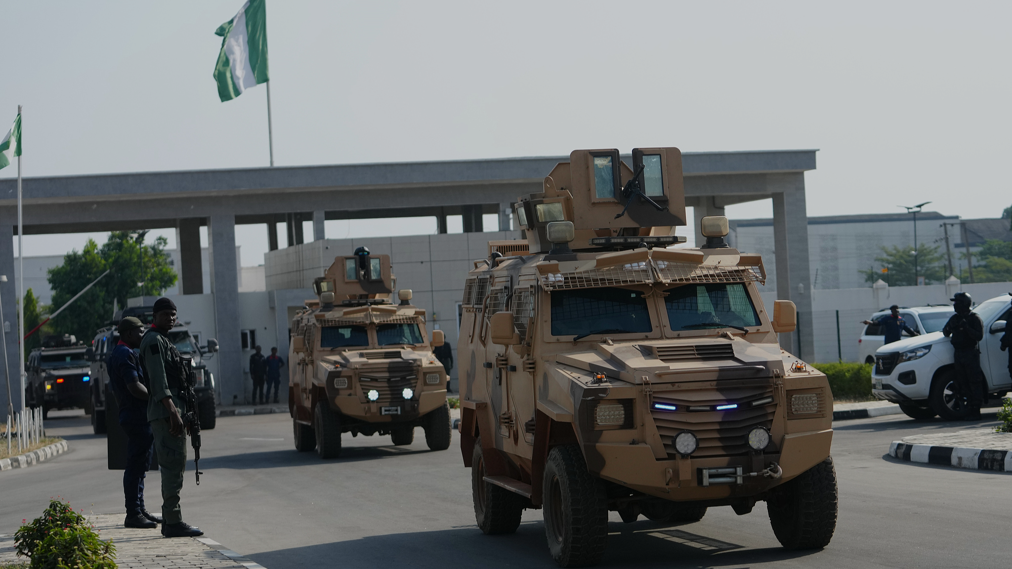 File photo of Nigerian police and army personnel. /VCG