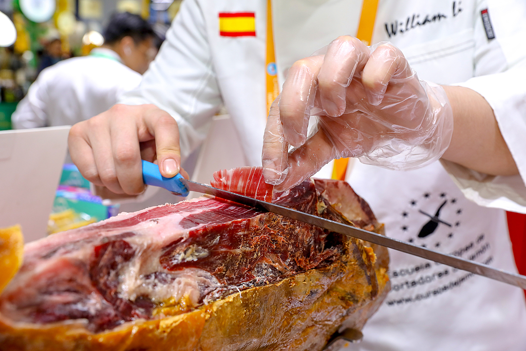 Spanish ham from the Dashang Group is displayed at the Agricultural and Food Products Exhibition Area during the 8th China International Import Expo, November 8, 2025, Shanghai, China. /VCG