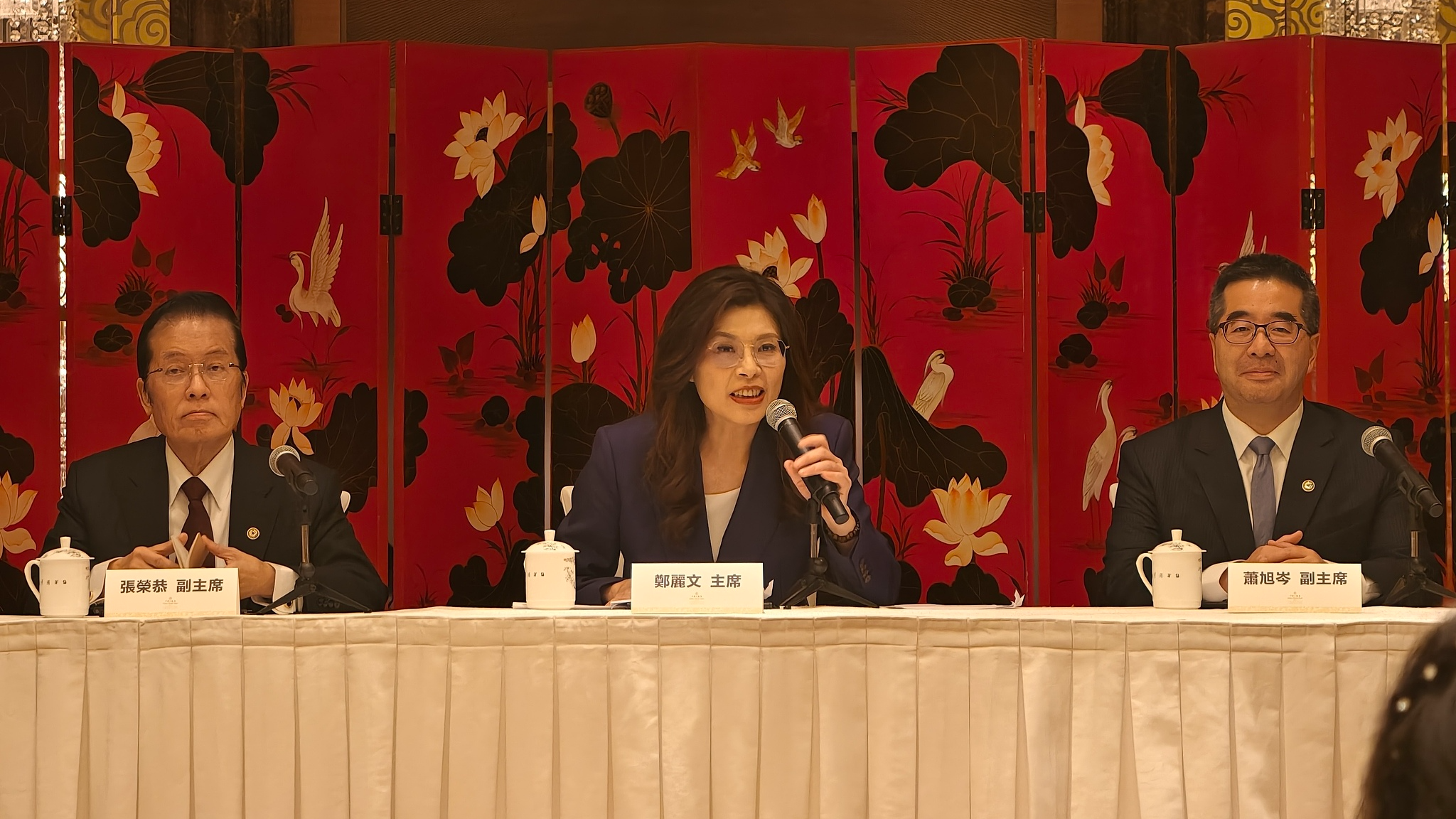 Chinese Kuomintang Party Chairwoman Cheng Li-wun speaks at a press conference in Beijing, China, April 10, 2026. /CFP