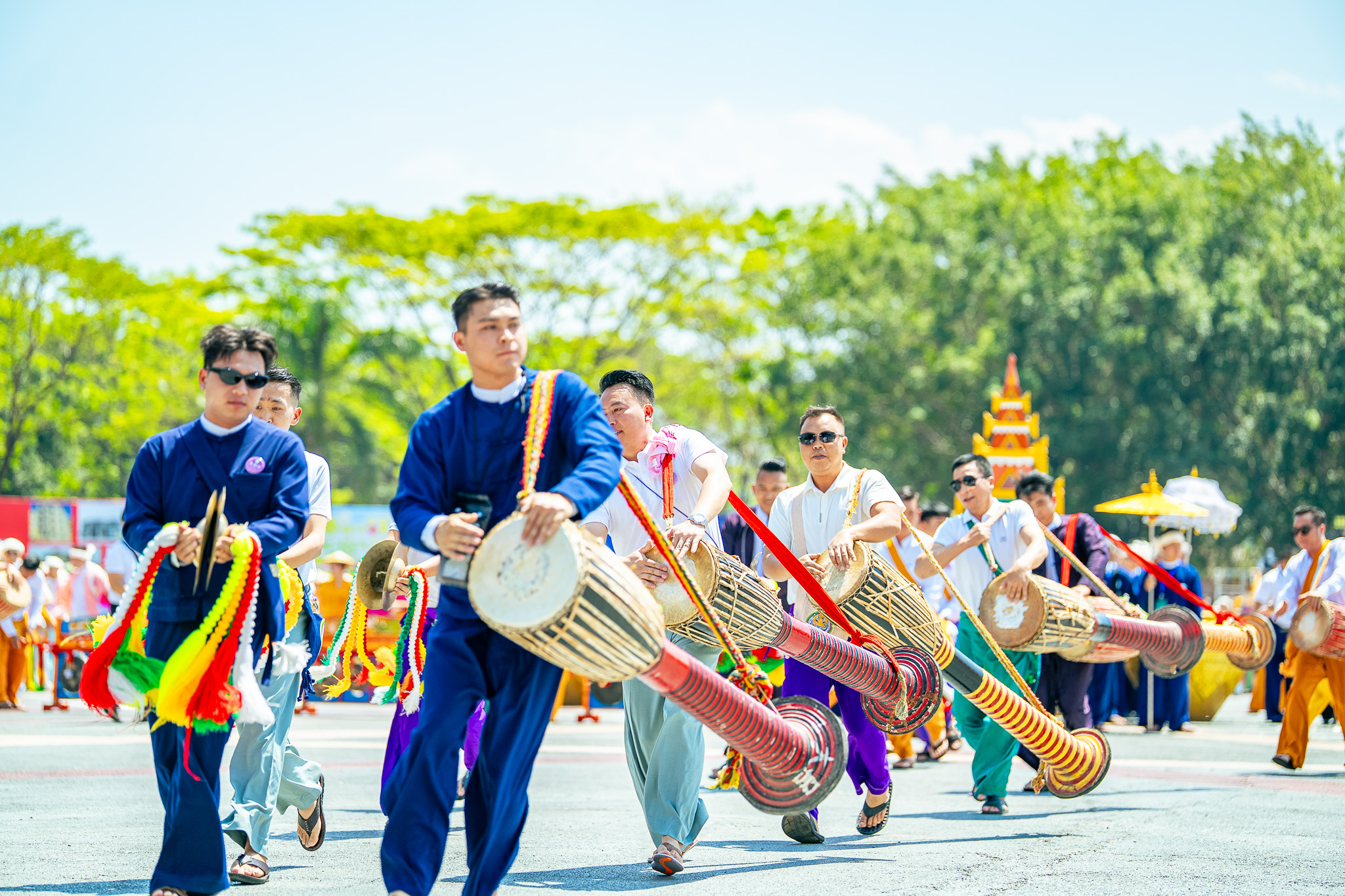 The annual Water-Splashing Festival gets into full swing in the border city of Ruili, southwest China's Yunnan Province. /Xu Jun