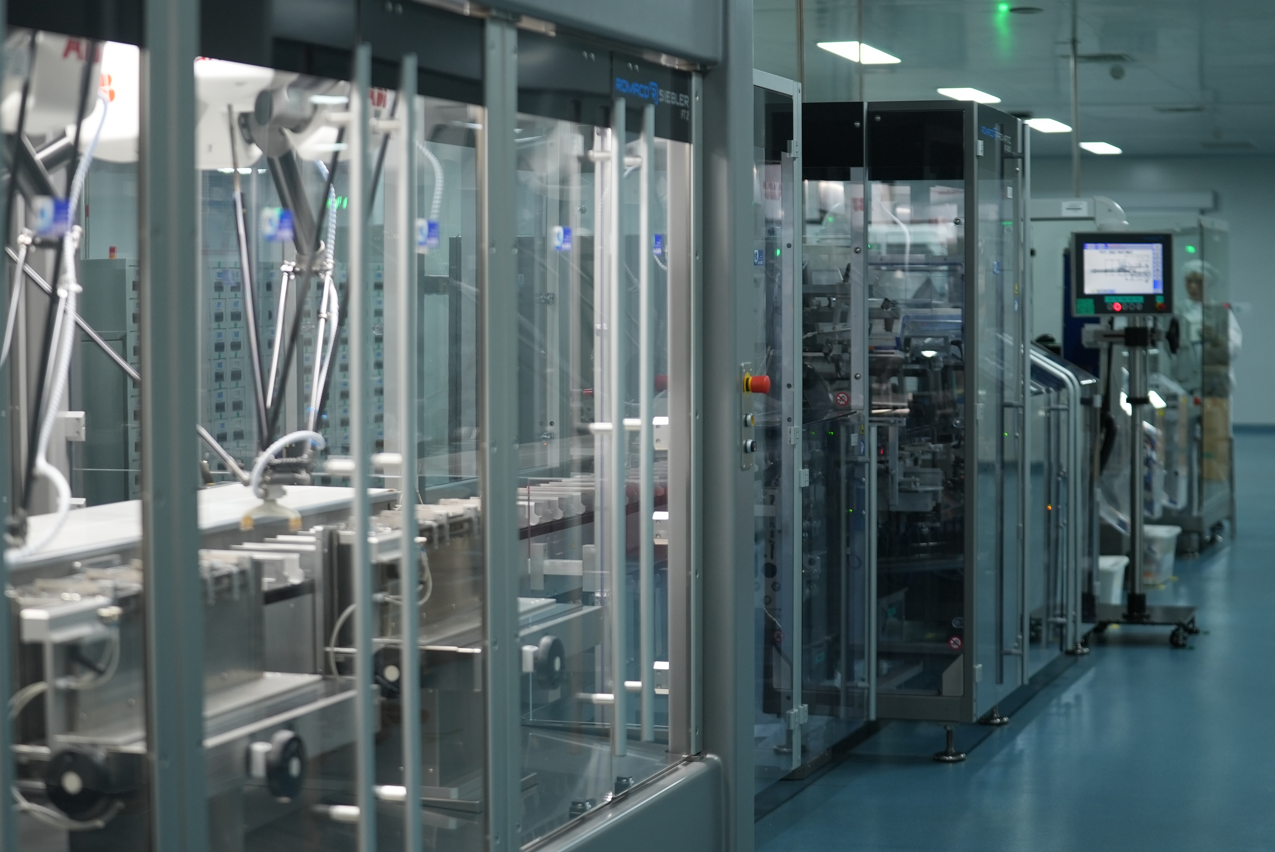 A high-standard pharmaceutical manufacturing workshop maintains rigorous production protocols within the Haikou National High-Tech Industrial Development Zone, April 13, 2026. /CGTN