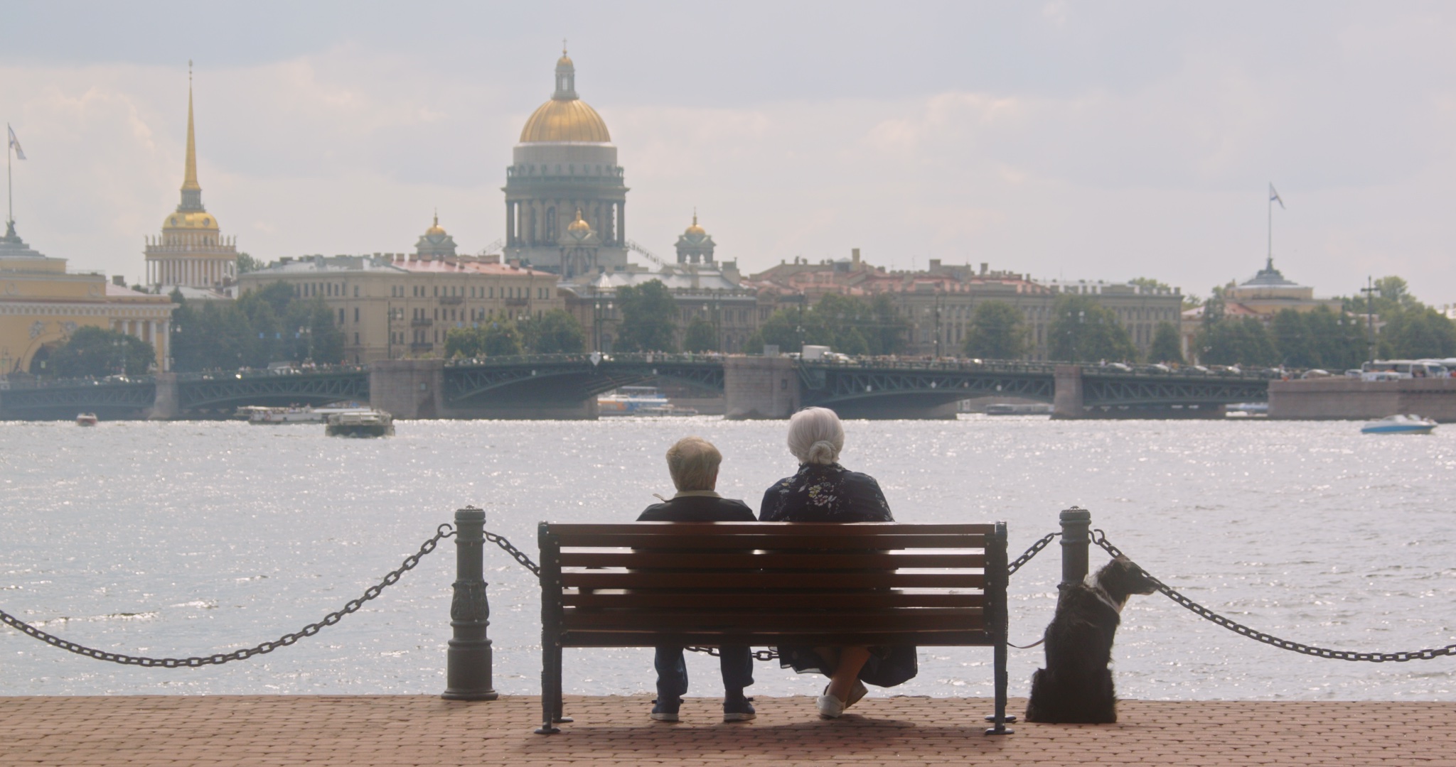 A film still from Two People in One Life and a Dog /16th Beijing International Film Festival