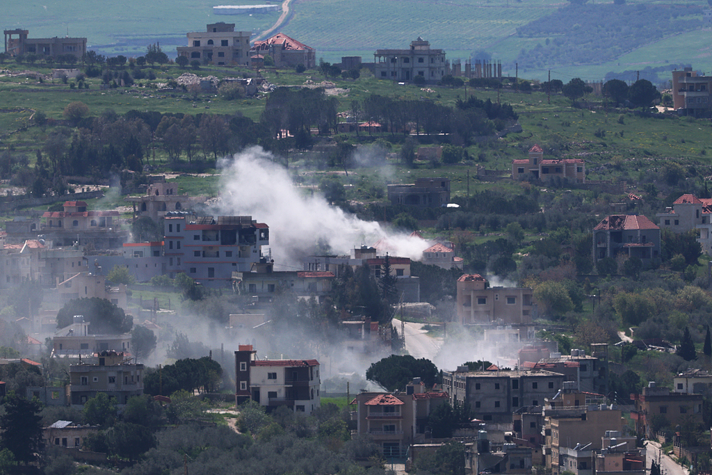 Smoke rises following an Israeli airstrike in the southern Lebanese village of Mais al-Jabal, April13, 2026. /CFP