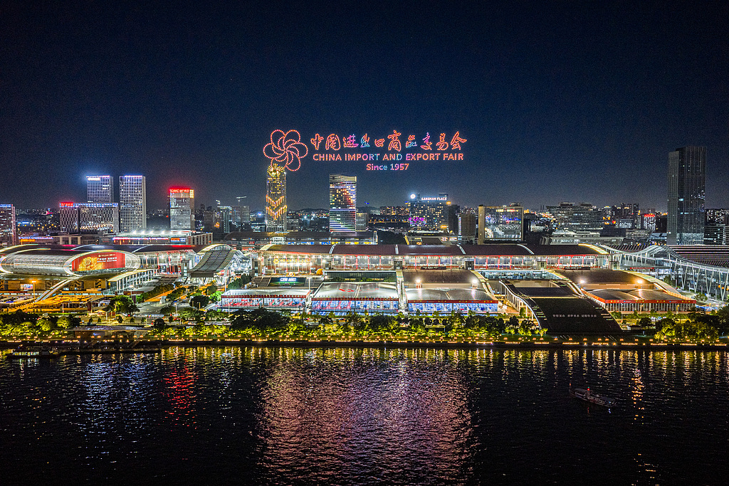 The 138th China Import and Export Fair (Canton Fair) held a drone lighting show on October 14, 2025. /VCG
