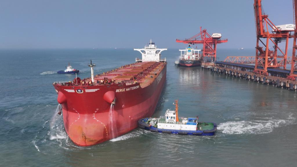 A vessel departing from the ore terminal of Caofeidian Port Area in Tangshan Port in Tangshan, north China's Hebei Province, April 15, 2026. /Xinhua 