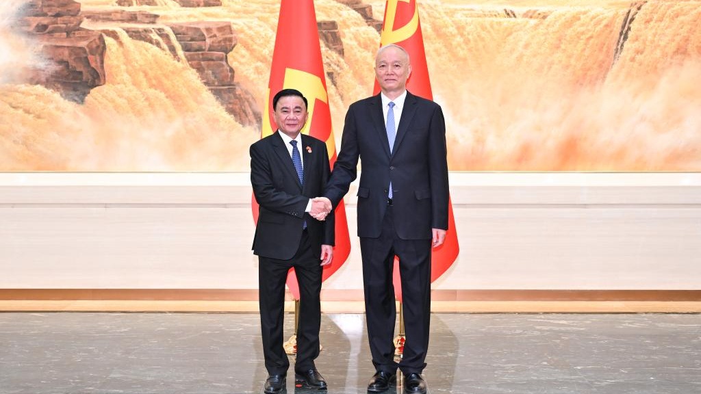 China, Vietnam pledge to fully utilize inter-party channels