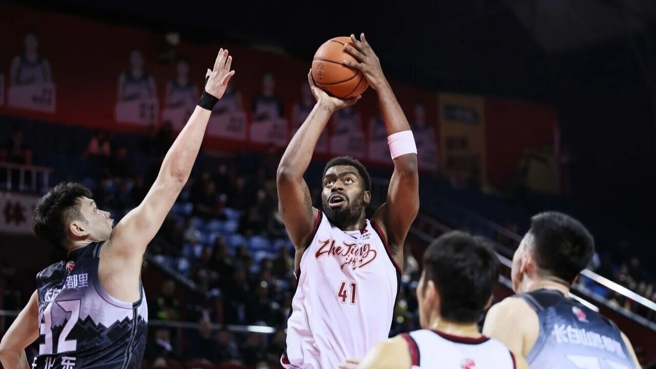 Zhejiang Golden Bulls dominate Jilin Northeast Tigers 82-66 in CBA