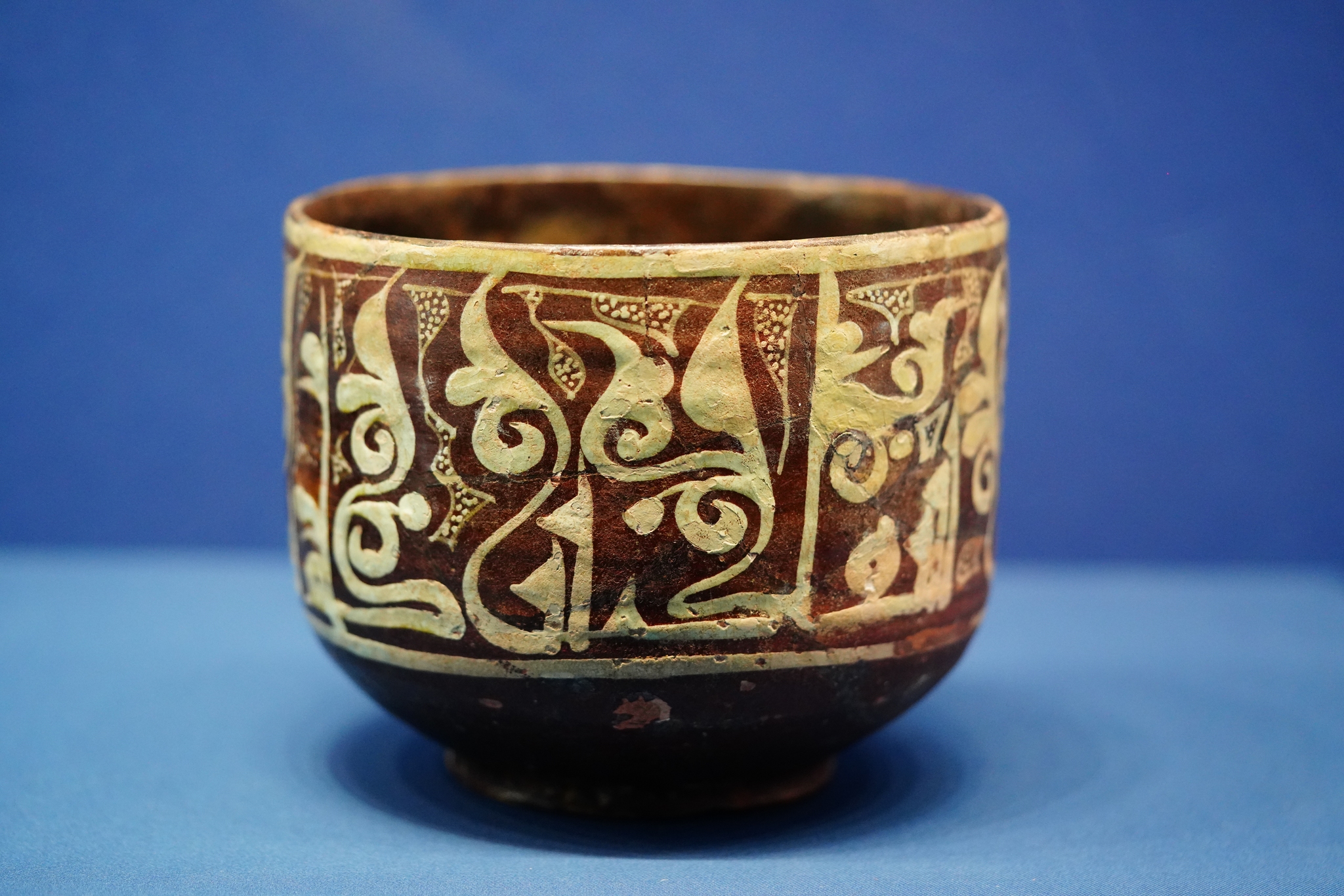 A photo taken on January 18, 2026 shows a batch of 151 pieces (or sets) of Iranian cultural treasures from five Iranian museums on display in Hohhot, north China's Inner Mongolia Autonomous Region. /VCG